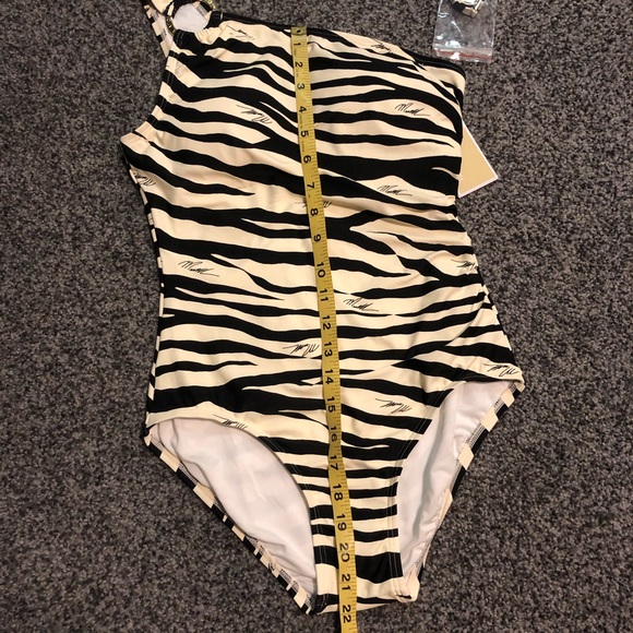 Michael Kors Zebra Print One Shoulder Swimsuit Size 8 NWT - Picture 11 of 11